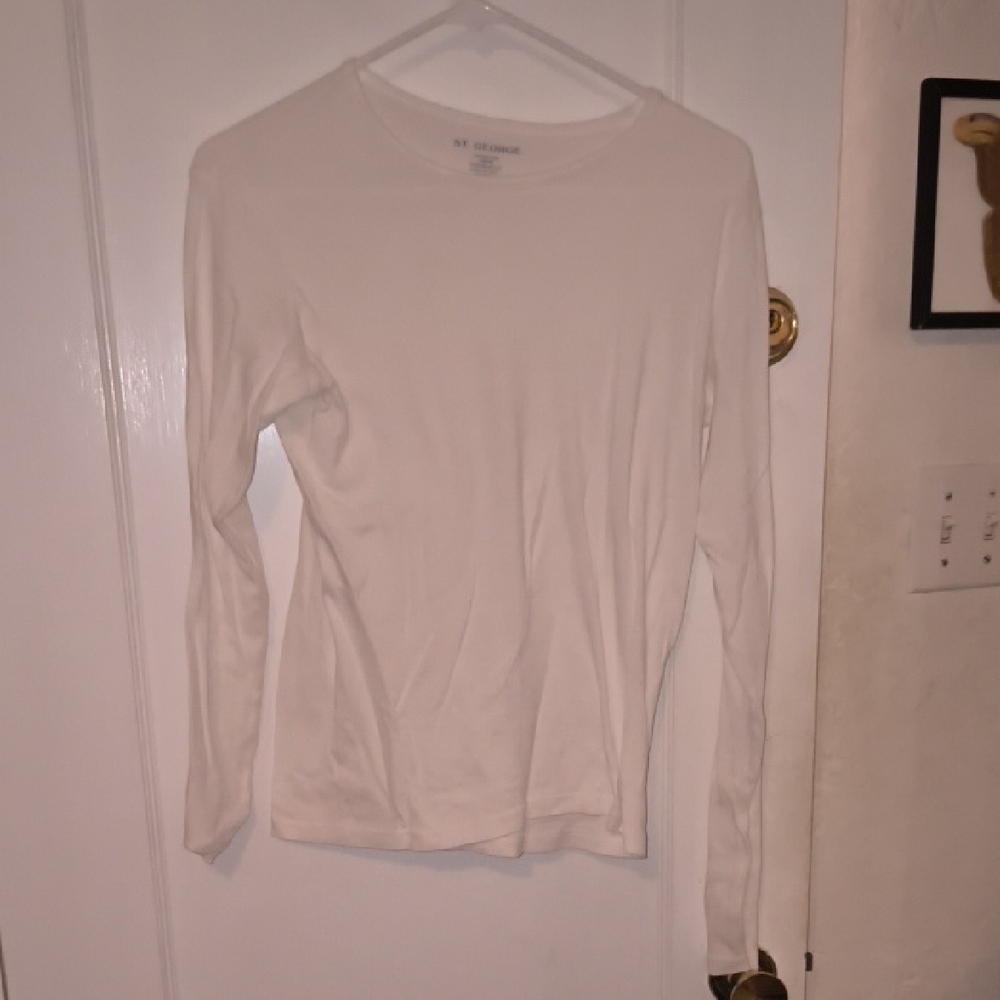 St. George | Women's Elegant Cream Long Sleeve Tee